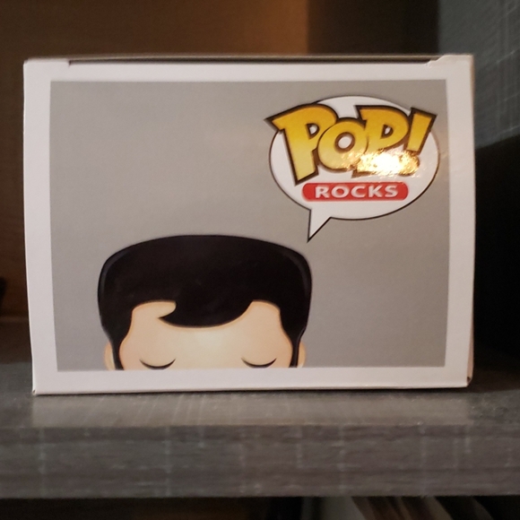 Funko Pop! 1970's Elvis Presley Vinyl Figure - Picture 7 of 8